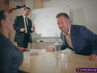 Kolgotki ofis harlot footplay ends in a good fuck