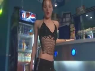 Shtesë luks striptizë në the bar