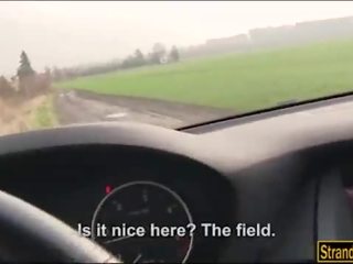 Hitchhiker cristin caitlin lovit de străin juvenil în the masina